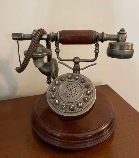 1800s Technology, 1930s Technology, 1920s Telephone, 1920s Technology, 1930s Telephone, 1920s Phone, Vintage 40s Aesthetic, 1940s Telephone, Tin Can Telephone