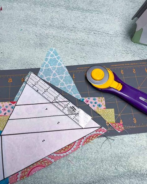 Easy Paper Piecing Patterns Free, Paper Pieced Quilts, Improv Quilting, Dresden Plate Quilt, Kaleidoscope Quilt, Applique Stitches, Foundation Paper Piecing Patterns, Quilt Binding, Foundation Piecing