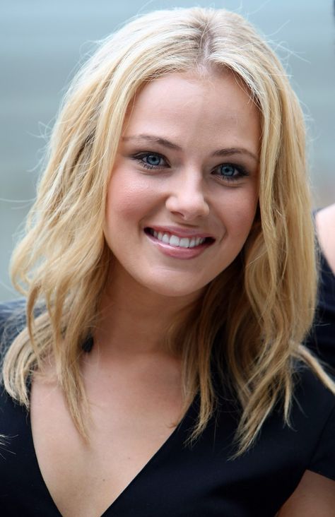 Jessica Marais, Legend Of The Seeker, Beautiful Teeth, Johannesburg South Africa, Johannesburg South, Medium Short Hair, Perth Australia, Johannesburg, Beautiful Smile