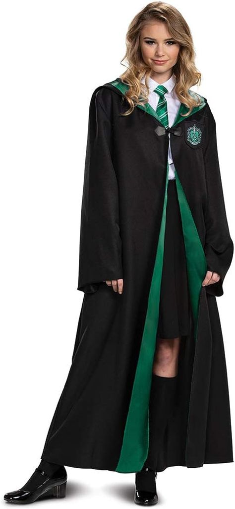 Harry Potter Deluxe Wizarding Costume. Harry Potter Characters Names, Slytherin Uniform, Slytherin Costume, Ron E Hermione, Harry Potter Kostüm, Harry Potter Robes, Salazar Slytherin, Slytherin Fashion, Hogwarts Uniform