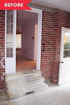 Before and After: This 1960s sunroom got a complete makeover and it's now bright airy and cozy. #sunroom #sunroomideas #sunroomdecoratingideas #plantroom #livingroommakeover #houseremodel #diyprojects Sunroom Remodel Before And After, Sunroom Off Bedroom, Brick Sunroom, Sunroom Design Ideas, Drapery Wall, Sunroom Makeover, Sunroom Remodel, Loft Living Room, Cozy Sunroom