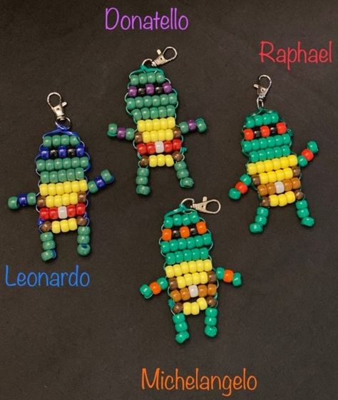 Pony Bead Octopus, Beading Animals Patterns Free, Bead Buddy Patterns Easy, 90s Bead Animals, Bead Craft Ideas, Beaded Animal Keychains, Bead Buddies, Pony Bead Animals Patterns Easy, Beaded Animals Patterns