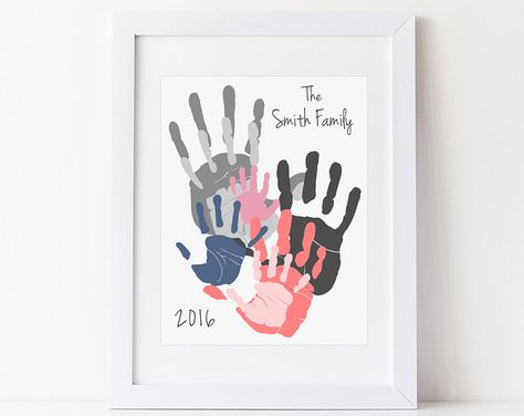 Family Hand Prints, Families Hands, Kids Art Galleries, Smith Family, Hand Prints, The Smith, Aktivitas Montessori, Baby Footprints, Handprint Art