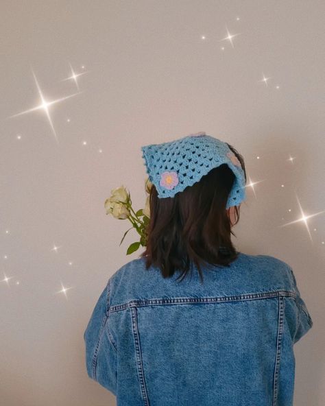 I made this bandana using some of my leftovers yarn, and I honestly love it, I think it's perfect for spring and summer 💙💜💛 Let me know what you think 🥰 ✨️inspired by @hayhaycrochet tutorial 🎀 #crochetinspiration#crochetersofinstagram#crocheting#crocheter#crochet#crochetaddict#crochetideas#crochetlover#handmade#diy#pastelaesthetic#summervibe#fypシ#fyp#crochetbandana#bandana#foryou#springfashion#ootd#outfitideas#outfit Bandana With Short Hair, Best Poses For Selfies, Bandana Outfit, Crochet Bandana, Good Poses, Selfie Poses, What You Think, Selfies, Spring Fashion