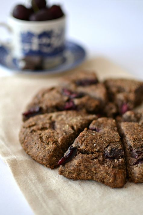 Buckwheat Scones, Buckwheat Flour Recipes, Buckwheat Recipes, Cherry Chocolate, Blueberry Scones, Desserts Vegan, Flour Recipes, Scone Recipe, Gluten Free Breakfasts