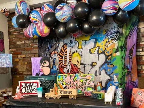 Graffiti themed party ideas Graffiti Theme Party, Hip Hop Theme Party Ideas, Graffiti Party Theme, Dance Party Theme, Graffiti Theme, Hip Hop Birthday Party, Graffiti Party, Hip Hop Birthday, Themed Party Ideas