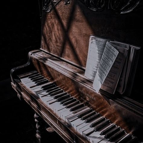 Music Aesthetic Piano, Aesthetic Piano, Old Piano, Old Pianos, Alastor Hazbin Hotel, Old Music, Dark Academia Aesthetic, Music Aesthetic, Academia Aesthetic