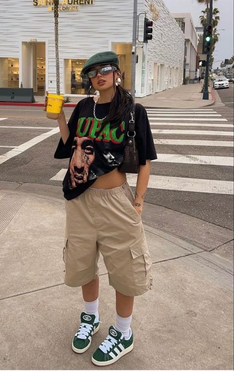 Streetwear Outfit, Streetwear ideas, Nice outfit, Accessories, Streetwear Accessories ideas Looks Hip Hop, Outfits Streetwear, Tomboy Style Outfits, Looks Street Style, Streetwear Fashion Women, Swaggy Outfits, Tomboy Fashion, Mode Inspo, 가을 패션