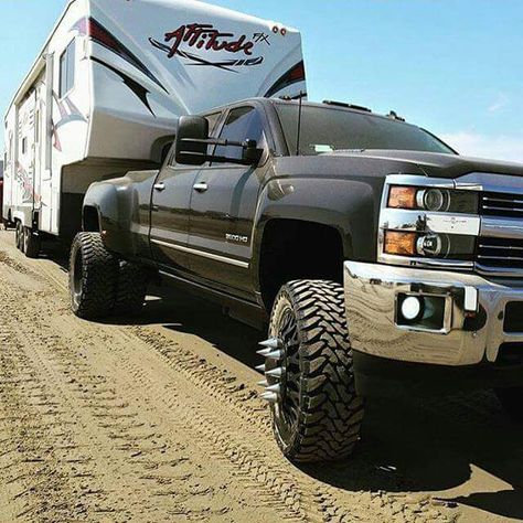 Lifted black chevy Silverado 3500 Dually duramax diesel towing, pulling fifth wheel, camper Rzr Accessories, Chevy Duramax, Dually Trucks, Duramax Diesel, Powerstroke Diesel, Lifted Chevy, Jacked Up Trucks, Truck Yeah, Gm Trucks