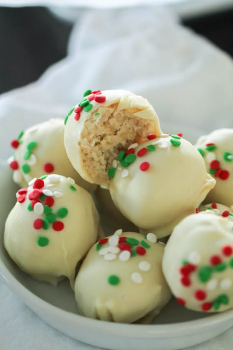 No Bake Sugar Cookie Truffles | Six Sisters' Stuff Cookie Truffles Recipe, Sugar Cookie Truffles, Cookie Truffles, No Bake Sugar Cookies, Cream Cheese Sugar Cookies, Truffles Recipe, Six Sisters Stuff, Christmas Sprinkles, Christmas Cookie Exchange