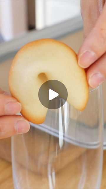 CiCi Li on Instagram: "🥠 Fortune Cookies 🥠 #homemade #chinesefood #fortunecookie #cooking #recipe #yummy #cicili Please visit here for the written recipe 😋👉https://cicili.tv/fortune-cookies-recipe/" Fortune Cookie Recipe, Fortune Cookies Recipe, Cookies Homemade, Fortune Cookies, Cooking Recipe, Fortune Cookie, Cookies Recipe, Cookie Recipe, Chinese Food