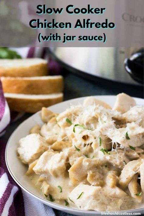 Crock Pot Chicken Alfredo With Jar Sauce, Jar Alfredo Pasta Recipes, Chicken Alfredo In Crockpot, Alfredo In Crockpot, Chicken Alfredo With Jar Sauce, Crockpot Alfredo, Crock Pot Chicken Alfredo, Slow Cooker Chicken Alfredo, Olive Garden Chicken Pasta