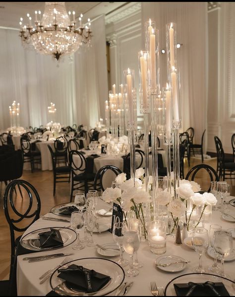 Wedding Black Decorations Classy, Wedding Glamour, Black And Crystal Wedding Decor, Black And White Luxury Wedding Decor, Black Tie Gala Decorations, Bridal Table Black And White, Black And White Aesthetic Wedding Reception, Concrete Wedding, 21st Birthday Themes