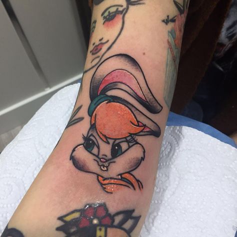 Lola Bunny Bunny Tattoo, Bunny Shoes, Lola Bunny, Bunny Tattoos, Cartoon Character Tattoos, Signature Ideas, Hand Tattoos For Guys, Bugs Bunny, Chest Tattoo