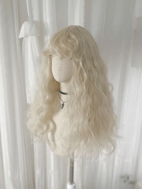 White Wavy Synthetic Wig with Curly Bangs White Hair Styling, White Hair Bangs, White Hair With Bangs, White Hair Wigs, Light Blonde Curly Hair, Wavy White Hair, C4 Hair, White Wavy Hair, Curly White Hair