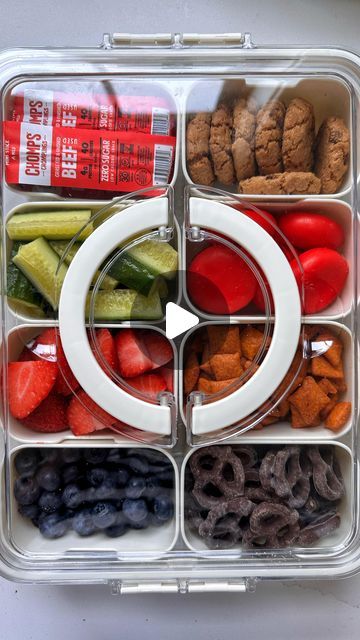 Healthy Snacklebox Ideas, Snackle Box Ideas For Kids, Snackle Box Ideas, Snack Box Ideas, Weaning Ideas, Sports Snacks, Meat Sticks, Snackle Box, Easy Protein