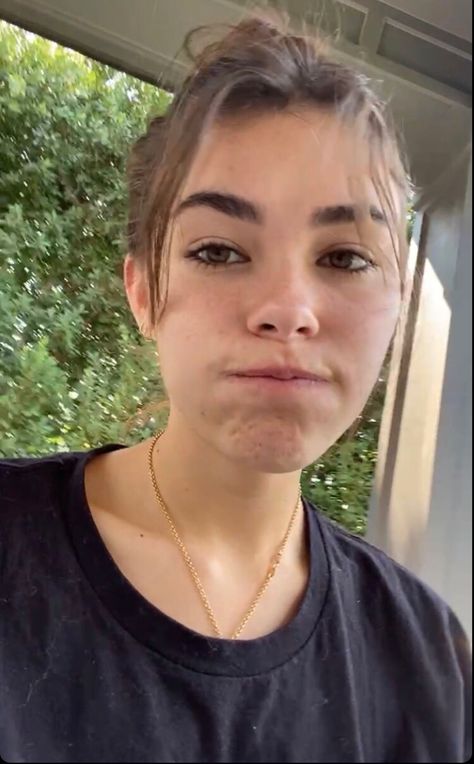 Madison Beer Without Makeup, Madison Beer No Makeup, Madison Beer Makeup, Victoria Clark, Madison Beer Hair, Madison Beer Style, Madison Beer Outfits, Beer Outfit, Beauty Shoot