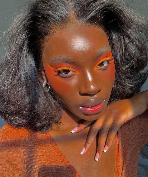 Orange makeup inspo 😍 #makeupinspo #orangemakeup Orange Eyeshadow Looks, Orange Makeup, Bold Makeup Looks, Carnival Makeup, Makeup For Black Skin, Eyeshadow Base, Cool Makeup Looks, Unique Makeup, Bold Makeup