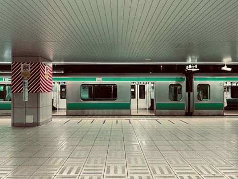 Thanks to @Taiki16630636 for making this photo available freely on @unsplash 🎁 Subway Station, City Background, Green Screen Backgrounds, Material Textures, Ishikawa, Cinematic Photography, Metro Station, Rec Room, Cool Backgrounds