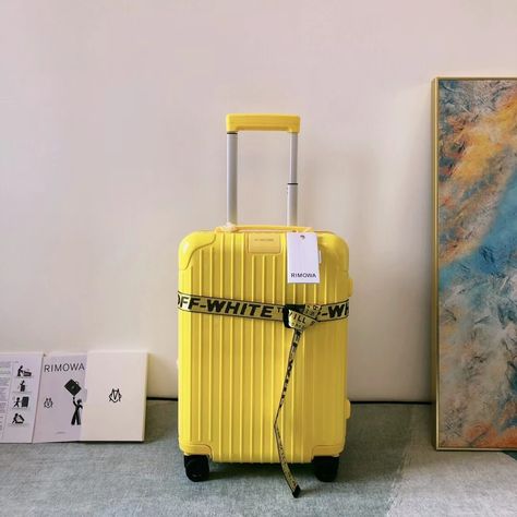 Yellow Suitcase Aesthetic, Rimowa Suitcase, Suitcase Aesthetic, Yellow Luggage, Yellow Suitcase, Suitcase Organization, Travel Things, Travel Pictures, Travel Luggage