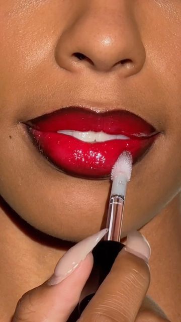 Schae B on Instagram: "Candy apple lips 💋 Sexy lip combo part 5 to save for later 😗✌🏾 Used Lancôme Waterproof Liner in Black Noir & French Chocolate + L’absolu rouge cream lipstick in Caprice de Rouge + Revlon clear gloss" Red Lipstick Black Lipliner, Red Lip Gloss Black Women, Red Lip Liner Look, Black Lip Liner With Red Lipstick, Black Lipliner With Red Lipstick, Red Lip Gloss Makeup Look, Red Lipstick Black Liner, Red Lip With Black Liner, Red Lipgloss On Black Women