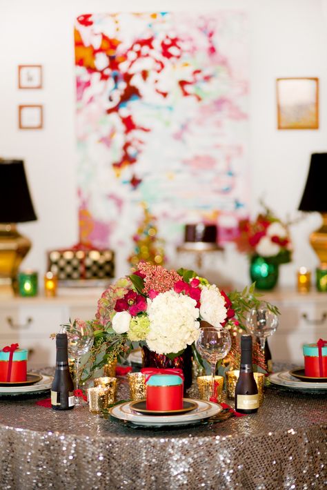 Summer Party Inspiration, Kate Spade Christmas, Style Me Pretty Living, Be My Guest, Christmas Photography, Too Soon, Office Spaces, Wedding Images, Christmas Fashion