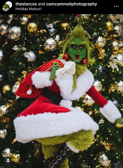 @thestarcos Grinch Cosplay, Grinch Outfit, Grinch Stole Christmas, Cosplay Diy, The Grinch, Halloween Cosplay, Fun Stuff, Grinch, Christmas Outfit