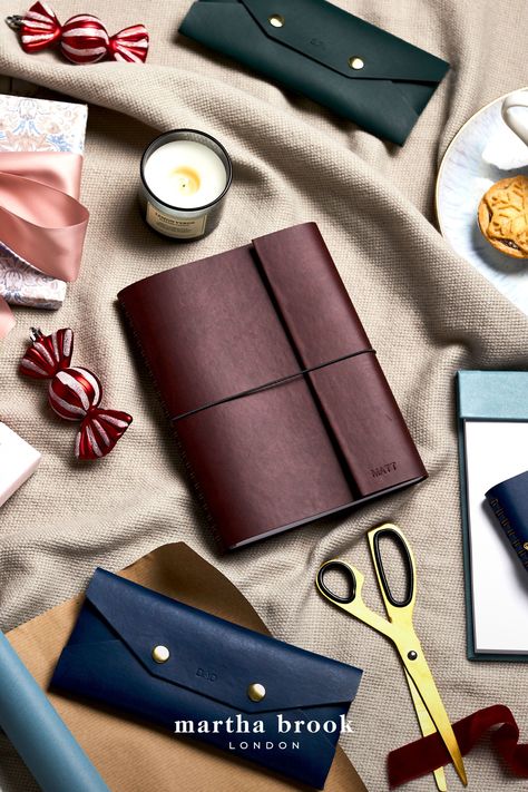 Unique gift ideas for men to inspire the people you love to make the time for the things they love. Personalised Christmas Gifts, Stylish Desk Accessories, Christmas Stationery, Christmas Gifts For Him, Personalized Notebook, Unique Gift Ideas, Personalized Christmas Gifts, Gift Ideas For Men, Luxury Gifts