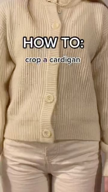 Cardigan Video, Cardigan Outfit Hijab, Cropped Cardigan Outfit, How To Style A Cardigan, Crop Cardigan Outfit, Sweater Hacks, Manhattan Fashion, Cropped Outfits, Diy Cardigan