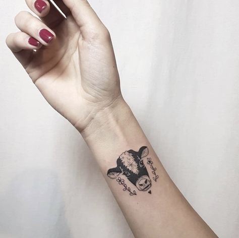 Cow Finger Tattoo, Farm Tattoo, 2024 Tattoo, Cow Tattoo, Classy Tattoos, Finger Tattoo, Finger Tattoos, Tattoo Idea, Cute Tattoos