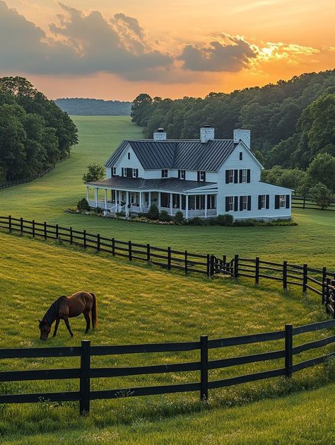 House In Countryside, Beautiful Places In Usa, Nice Homes, Dream Farm, Future Buildings, Future Farms, Farm Lifestyle, Dream Life House, Dream Family