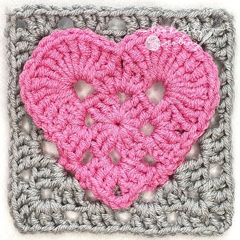 Heart Granny Square, Granny Square Pattern Free, Granny Square Crochet Patterns Free, Crochet Heart Pattern, Valentines Crochet, Crochet Square Patterns, Square Crochet, Granny Squares Pattern, Granny Square Crochet Pattern