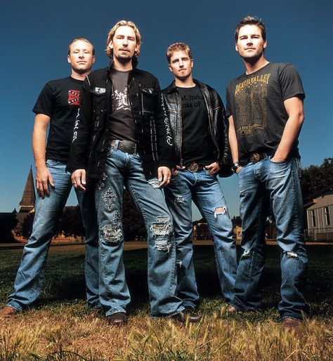 Nickelback Rock Band Photos, Dont Judge People, Chad Kroeger, Classic Rock Bands, Lady Antebellum, Band Photography, Top Music, Band Photos, Favorite Actors