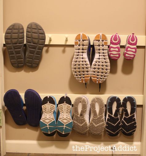 Shoes On Wall, Shoe Rack Hacks, Shoe Storage Hacks, Pallet Deck Diy, Storage Hacks Bedroom, Narrowboat Interiors, Storage Hacks Diy, Diy Hooks, Diy Shoe Storage