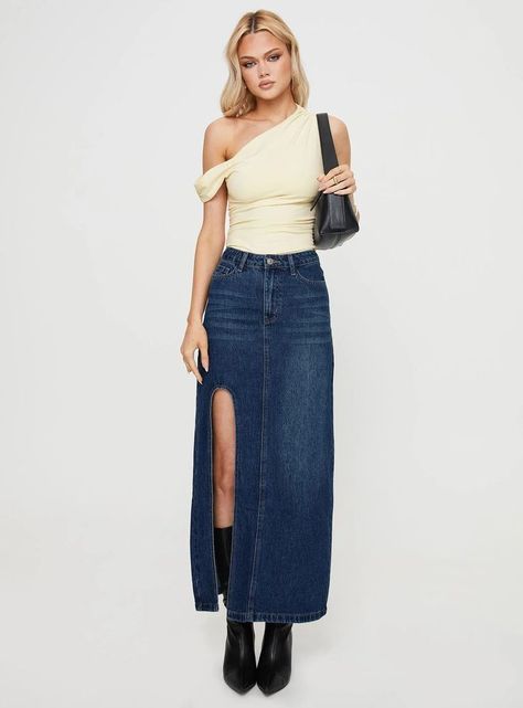 Maxi Denim Skirt Outfit, Jean Skirt Outfits, Long Jean Skirt, Denim Skirt Outfits, Long Skirt Outfits, Long Denim Skirt, Maxi Skirt Outfits, Denim Belt, Denim Maxi