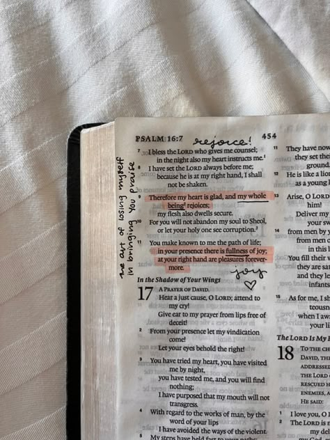 Bible Highlighted Verses, Bible Reading Motivation, Bible Esthetics, Read The Bible Aesthetic, Read Bible Aesthetic, Bible Annotations Aesthetic, Bible Pictures Aesthetic, Bible Pages Aesthetic, Bible Instagram Story