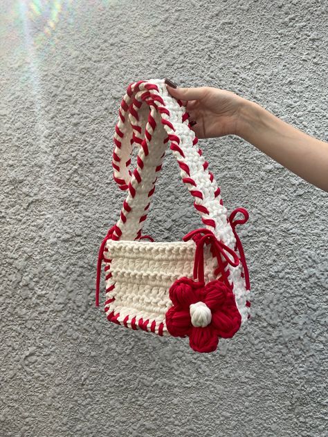 inst: kk.custom.ua Crochet Artist, Diy Crochet Bag, Crochet Stitches Guide, Quick Crochet Patterns, Crochet Business, Kawaii Crochet, Crochet Design Pattern, Crochet Clothing And Accessories, Crochet Handbags Patterns