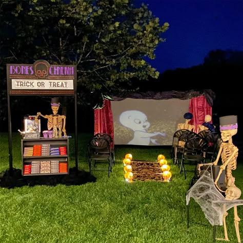 Backyard Movie Nights Halloween, Theater Outside Movie Nights, Halloween Theater Decorations, Halloween Movie Theater Decorations, Halloween Drive In Movie Party, Spooky Backyard Movie Night, Movie On The Lawn Ideas, Halloween Movie Outdoor Decor, Halloween Skeleton Themes