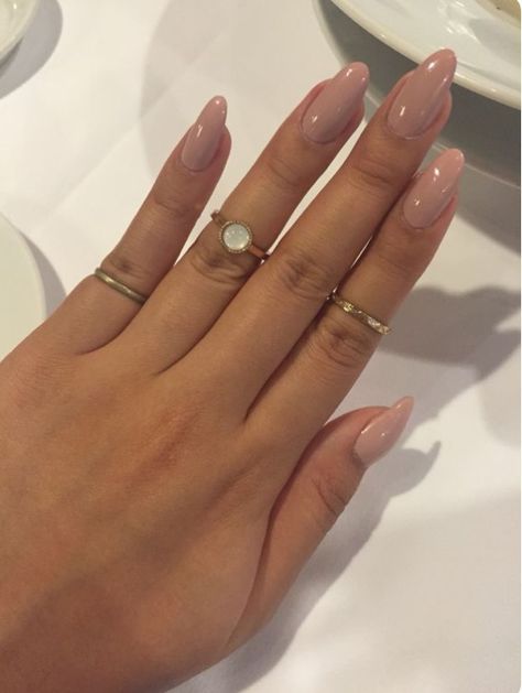 Pinterest: thequeensamm ‼️ Acrylic Extensions, Do It Yourself Nails, Acrylic Nail Shapes, Almond Shape Nails, Almond Nails Designs, Almond Acrylic Nails, Almond Nail, Super Nails, Unique Acrylic Nails