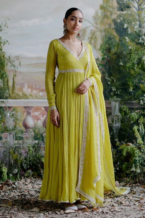 Shop for Jigar Mali Green Chinnon Chiffon Sequin Embroidered Anarkali Set for Women Online at Aza Fashions Yellow Anarkali, Anarkali Designs, Long Gown Design, Anarkali Dress Pattern, Lime Yellow, Long Dress Design, Indian Dresses Traditional, Traditional Indian Outfits, Indian Gowns