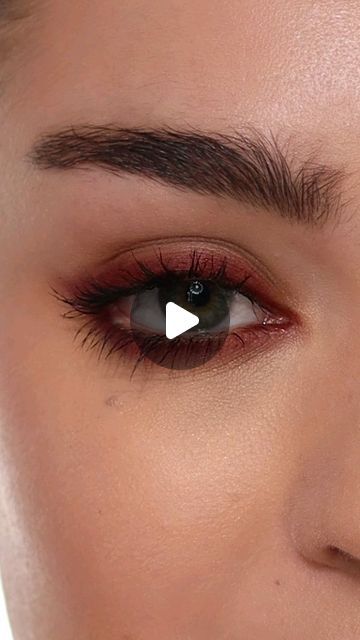 Burgundy Eyeliner Looks, Green Eye Pencil, Burgundy Mascara Brown Eyes, Brown Cat Eye Makeup, Eyeliner For Green Eyes, Copper Eyes, Copper Eye Makeup, Copper Eye, Red Eyeliner