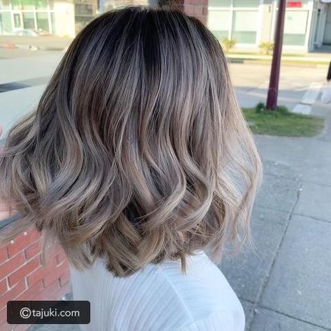 Blonde Hair Color Korean, Ash Blonde Balayage Short, Blonde Hair With Brown Roots, Ash Blonde Highlights On Dark Hair, Hair Color Korean, Ash Blonde Short Hair, Dark Ash Blonde Hair, Ashy Blonde Balayage, Ash Blonde Hair Color