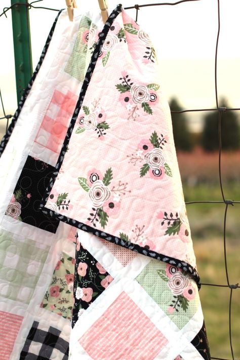 5inch Square Quilt Patterns, Baby Quilt Ideas Girl, Girls Quilts Ideas, Baby Girl Quilts Patterns Free, Girl Baby Quilts, Baby Girl Quilt Ideas, Modern Quilt Ideas, Baby Girl Quilt Patterns, Farmhouse Quilt Pattern