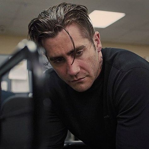 Jake in one of his best performances in PRISONERS Me Literally Characters, Prisoners Movie, Jake Gyllenhaal Gif, Detective Loki, Jake G, October Sky, Denis Villeneuve, Maggie Gyllenhaal, Donnie Darko