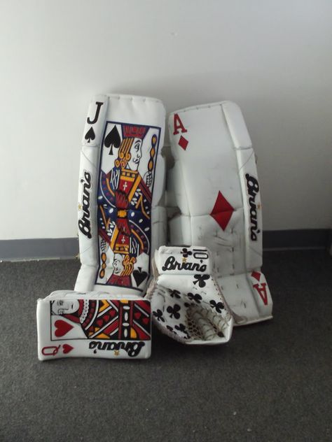 Goalie Pads Custom, Hockey Goalie Pads, Hockey Pads, Hockey Drawing, Ice Hockey Goalie, Goalie Gear, Hockey Room, Goalie Pads, Hockey Boards