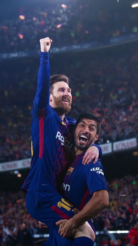 Messi And Suarez, Suarez Barcelona, Messi Suarez, Messi Psg, Lionel Messi Barcelona, Barcelona Players, Messi And Neymar, Lionel Andrés Messi, Volleyball Outfits