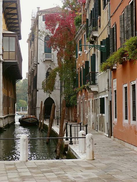 Venice Italy Outfit, Venice Italy Beaches, Venice Italy Food, Venice Italy Gondola, Venice Italy Photography, Visit Venice, Venice Italy Travel, Venice Travel, Italy Aesthetic