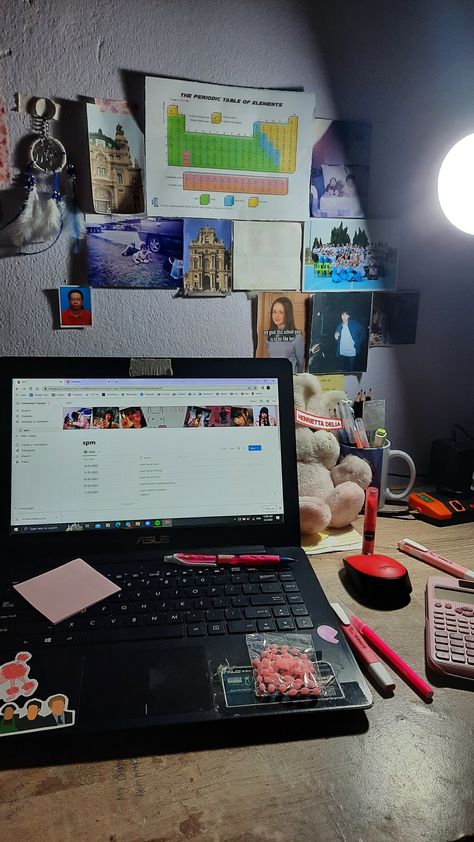 Pink Calculator, Long Black Coffee, Gilmore Rory, Aesthetic Study Motivation, Pretty Desk, Gilmore Girls Rory, Pink Highlighter, Pretty Desks, Desk Aesthetic