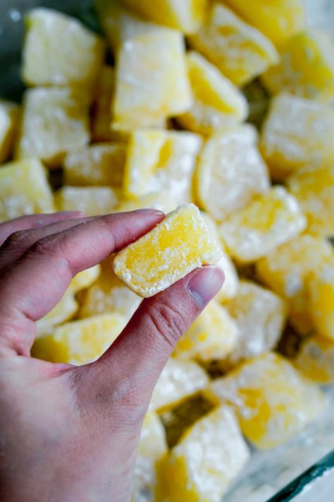 Easy Jello Mochi (Microwave or Oven) - Mochi Mommy Jello Mochi, Microwave Mochi, Dango Recipe, Pineapple Jello, Jello Flavors, Strawberry Mochi, Yellow Food, Mochi Recipe, Hawaii Food