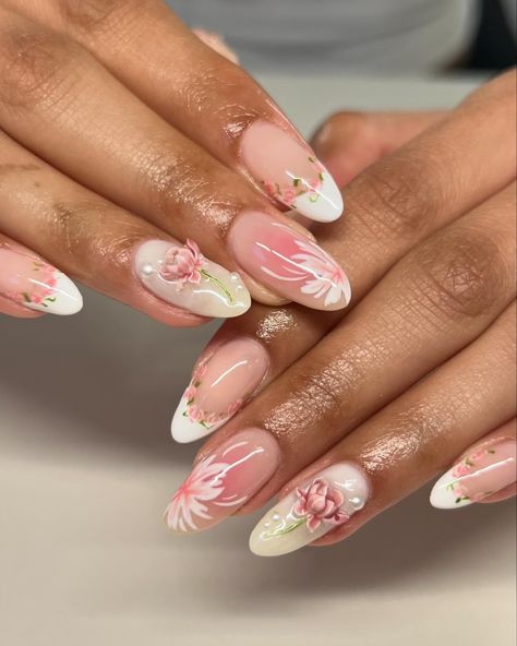 Rose french tips 🌹 ✧ : *✧ :* ✧ *✧: #gelnails #nailinspo #nailinspiration #nailart #naildesigns #nailartinspo #nailsoftheday #gelx #gelxnails #apresgelx #handpaintednails Peony Nails, Neutral Nails Acrylic, Artistic Nails, Pink Gellac, Holiday Prep, Elegant Nail Designs, Pretty Gel Nails, Rose Nails, Soft Nails